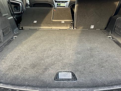 Used 2020 Land Rover Discovery Sport S R-Dynamic image 12