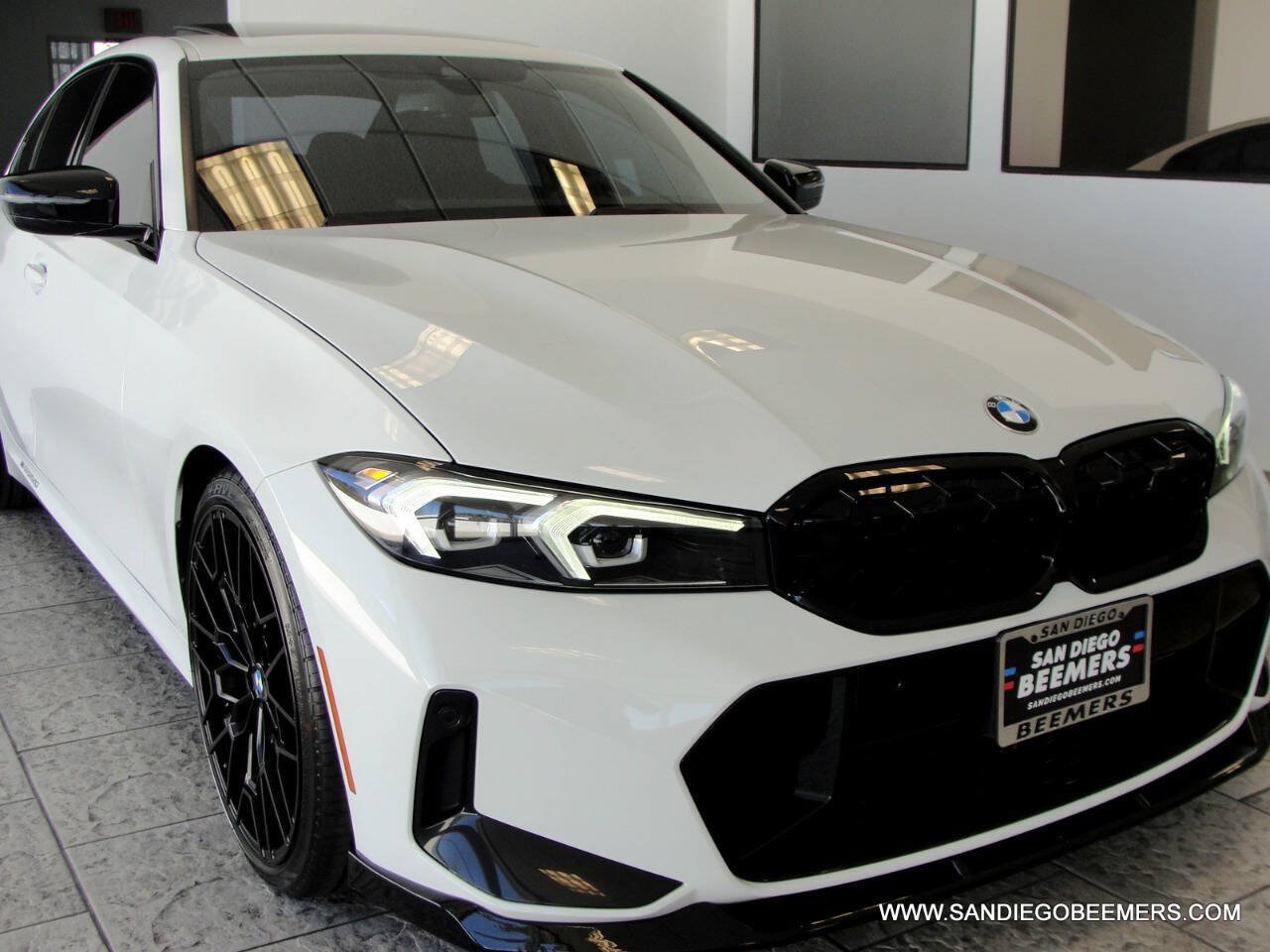 Used 2023 BMW 330i Sedan w/ M Sport Package RWD image 41