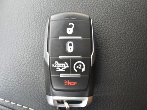 Used 2025 RAM 1500 Big Horn image 30