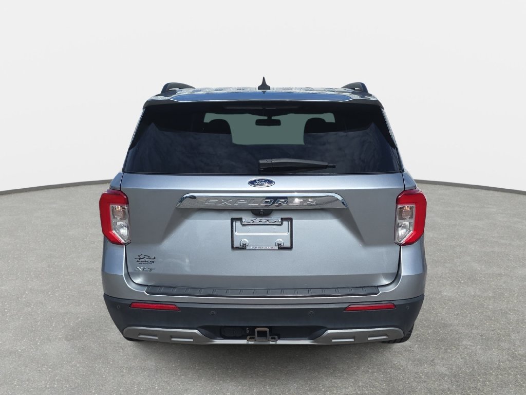Used 2022 Ford Explorer XLT w/ Equipment Group 202A RWD image 6