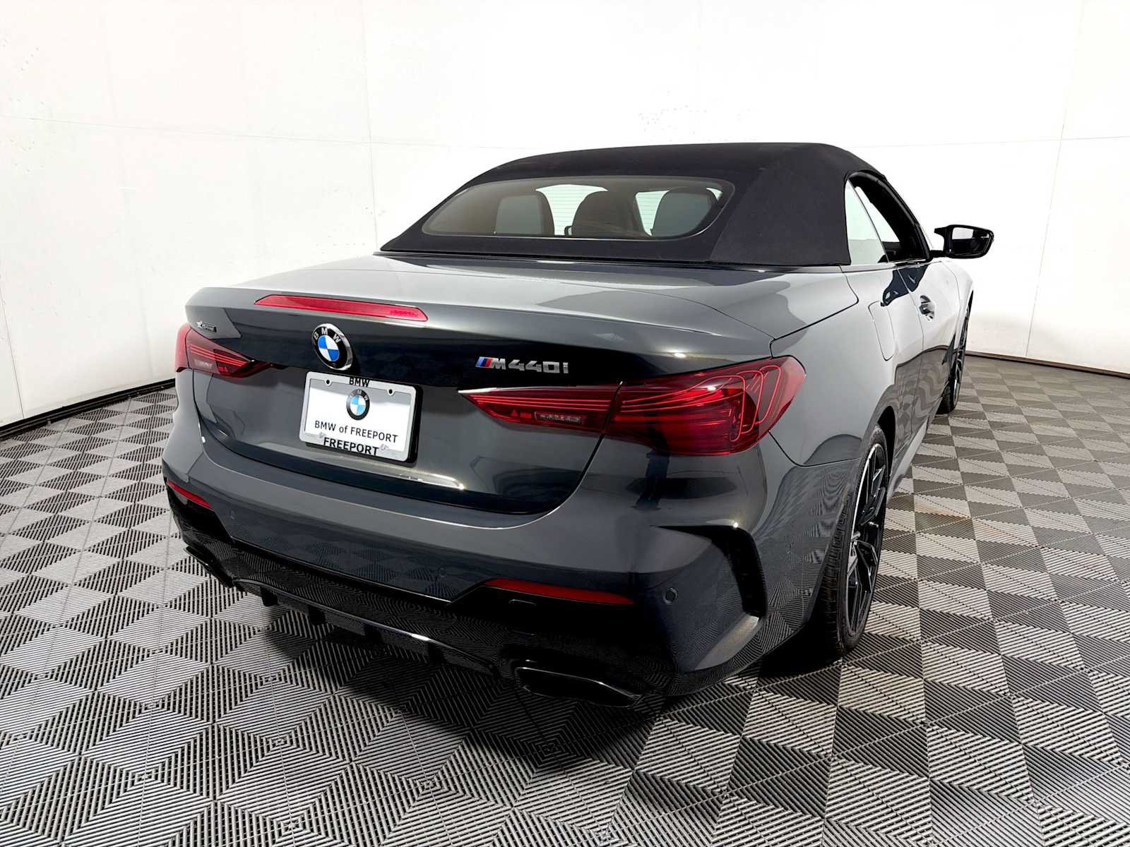 Used 2026 BMW 440i xDrive Convertible w/ Premium Package AWD/4WD image 6