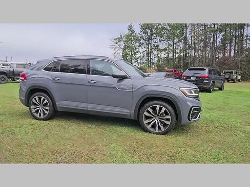 Used 2022 Volkswagen Atlas Cross Sport SEL Premium R-Line image 33