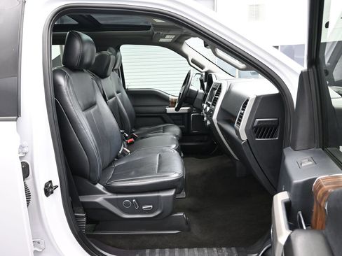 Used 2018 Ford F150 Lariat RWD image 43