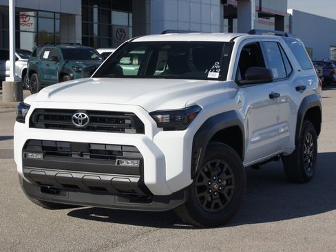 Used 2026 Toyota 4Runner SR5 RWD image 5