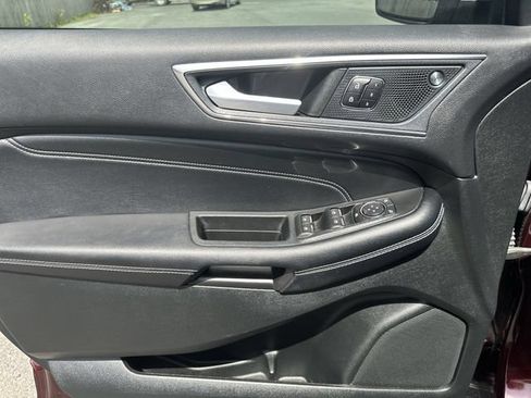 Used 2023 Ford Edge Titanium AWD/4WD image 15