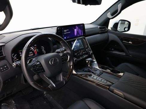 Used 2023 Lexus LX 600 4WD w/ Ultra Luxury Package image 65
