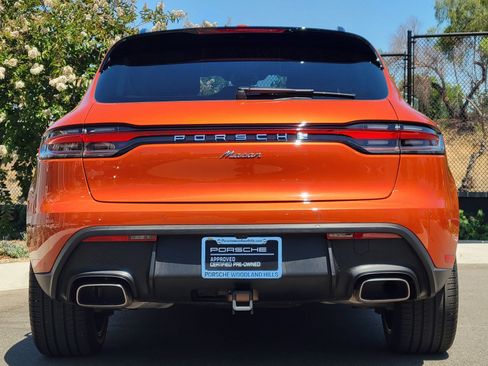 Certified 2023 Porsche Macan AWD/4WD image 6