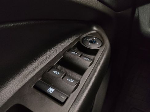 Used 2018 Ford Escape S image 27