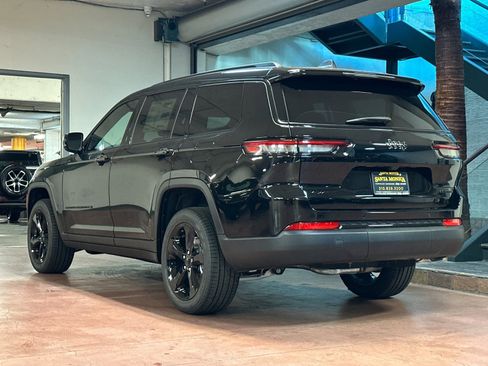 New 2025 Jeep Grand Cherokee L Limited w/ Black Appearance Package image 3