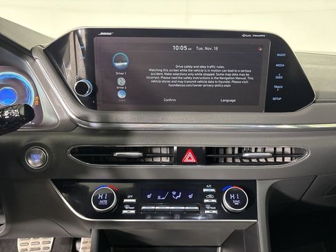 Used 2020 Hyundai Sonata SEL Plus w/ Tech Package image 17