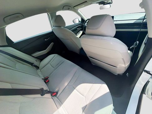 Certified 2023 Honda Accord LX image 28