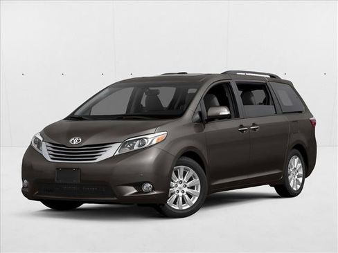 Used 2016 Toyota Sienna XLE w/ XLE Navigation Package image 1