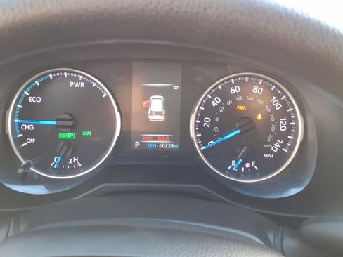 Used 2022 Toyota RAV4 LE image 15