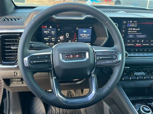 Used 2025 GMC Canyon Elevation w/ Convenience Package image 23