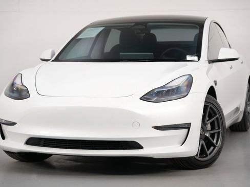 Used 2022 Tesla Model 3 Long Range image 3