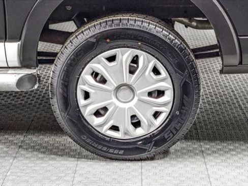 Used 2024 Ford Transit 250 Low Roof w/ Exterior Upgrade Package RWD image 31