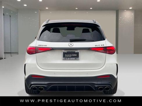 Used 2024 Mercedes-Benz GLC 43 AMG 4MATIC image 5