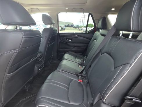 Used 2025 Honda Pilot Elite image 13
