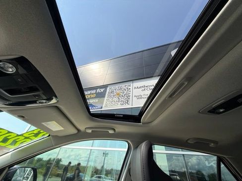 Certified 2023 Kia Niro EX Touring FWD image 24