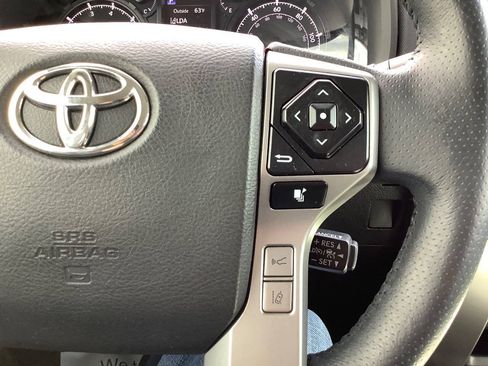 Used 2020 Toyota 4Runner SR5 Premium AWD/4WD image 45
