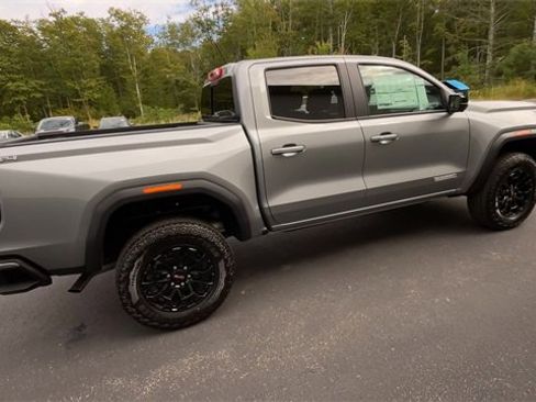 New 2026 GMC Canyon Elevation w/ Convenience Package image 9