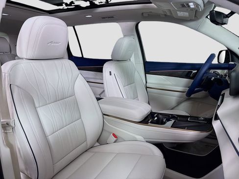 New 2026 Buick Enclave Avenir w/ Super Cruise Package AWD/4WD image 30