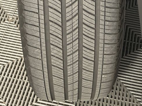 Used 2025 Toyota RAV4 XLE Premium image 15