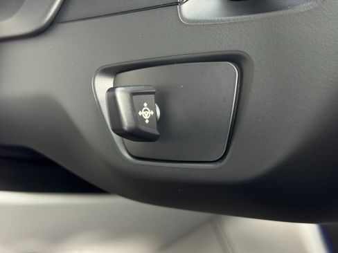 Used 2020 BMW M8 Convertible w/ M Driver's Package image 18