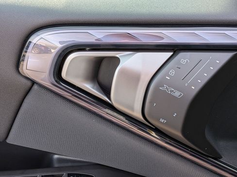 New 2026 BMW X3 xDrive30 w/ Premium Package image 12