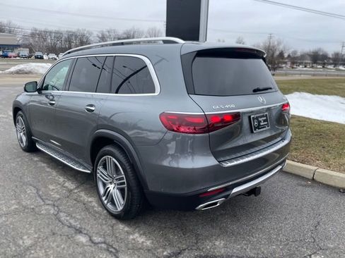 Used 2026 Mercedes-Benz GLS 450 4MATIC image 3