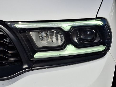 Certified 2022 Dodge Durango R/T w/ Blacktop Package image 9