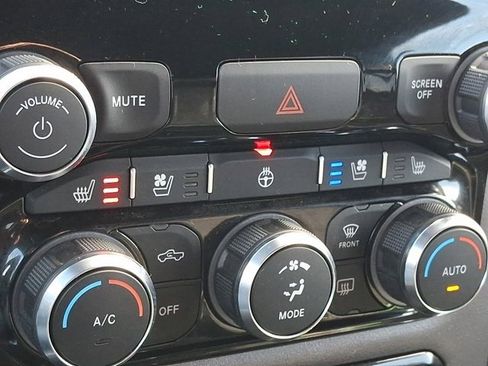 Certified 2022 RAM 2500 Laramie image 29