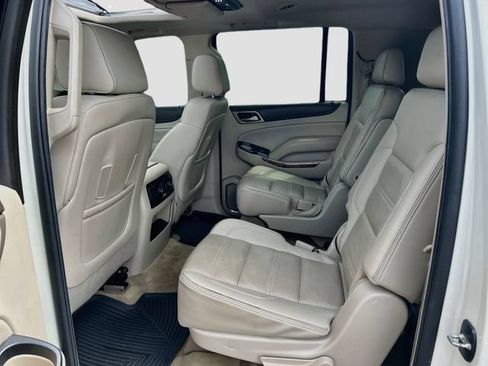 Used 2015 GMC Yukon XL Denali w/ Touring Package AWD/4WD image 22