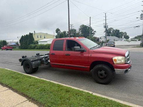 Used 2006 Dodge Ram 3500 Truck SLT image 6