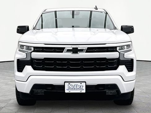 Used 2024 Chevrolet Silverado 1500 RST w/ Z71 Off-Road Package AWD/4WD image 3