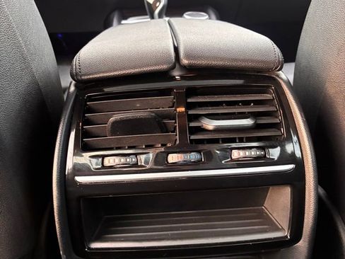 Used 2019 BMW 530i xDrive AWD/4WD image 15