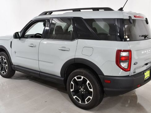 Used 2023 Ford Bronco Sport Outer Banks w/ Tech Package AWD/4WD image 15