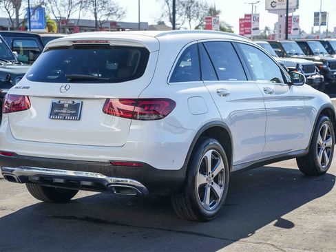 Used 2022 Mercedes-Benz GLC 300 image 4