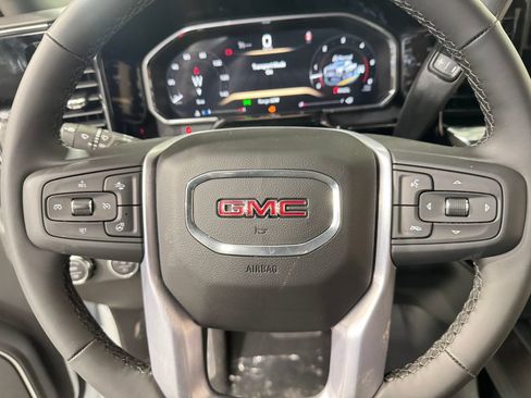 New 2026 GMC Sierra 2500 SLT w/ SLT Convenience Package AWD/4WD image 17