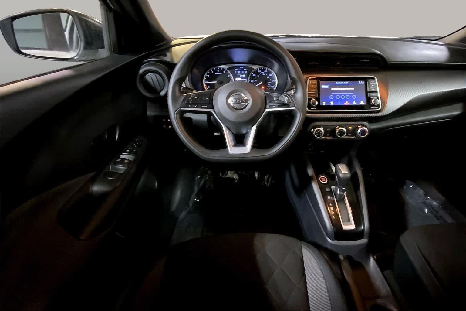 Used 2020 Nissan Kicks S FWD image 6