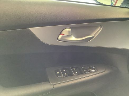 Certified 2024 Kia Forte LXS FWD image 17