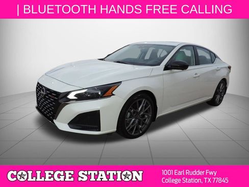 Certified 2023 Nissan Altima 2.0 SR FWD image 8