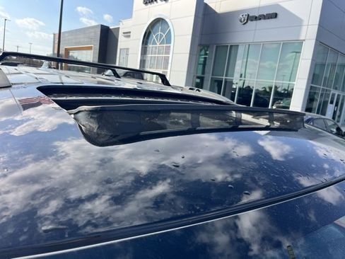 Used 2024 Dodge Durango GT image 11