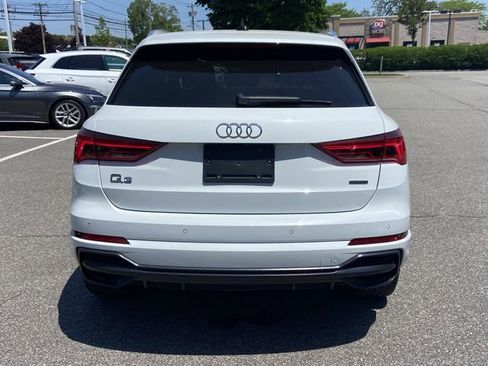 Used 2022 Audi Q3 2.0T Premium w/ Convenience Package AWD/4WD image 5