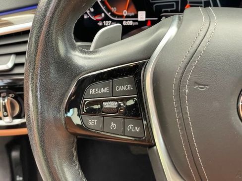 Used 2022 BMW 530i xDrive w/ Premium Package AWD/4WD image 15