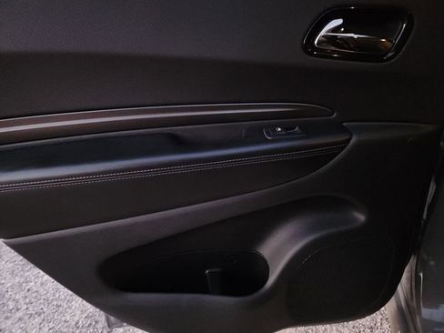 Used 2022 Dodge Durango GT image 35