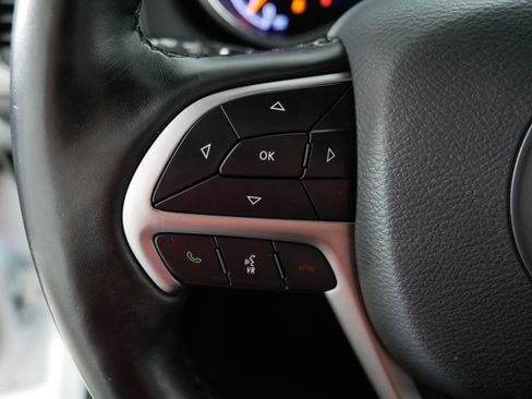 Used 2021 Jeep Grand Cherokee Laredo X AWD/4WD image 27