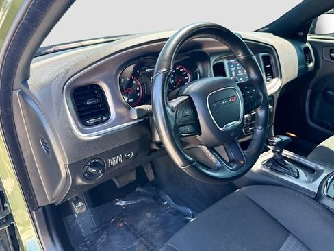 Used 2022 Dodge Charger R/T w/ Blacktop Package image 9