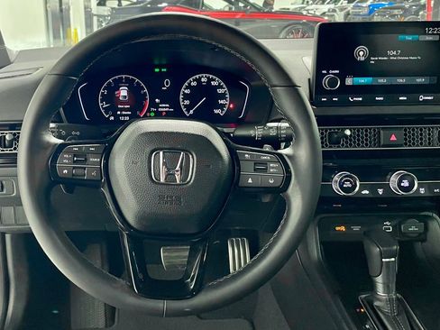 Used 2023 Honda Civic Sport image 15