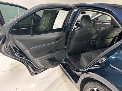 Used 2018 Toyota Camry XSE image 24